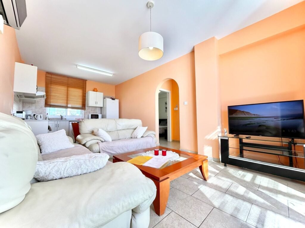 500 m from the Sea 2-bedroom Sea View
